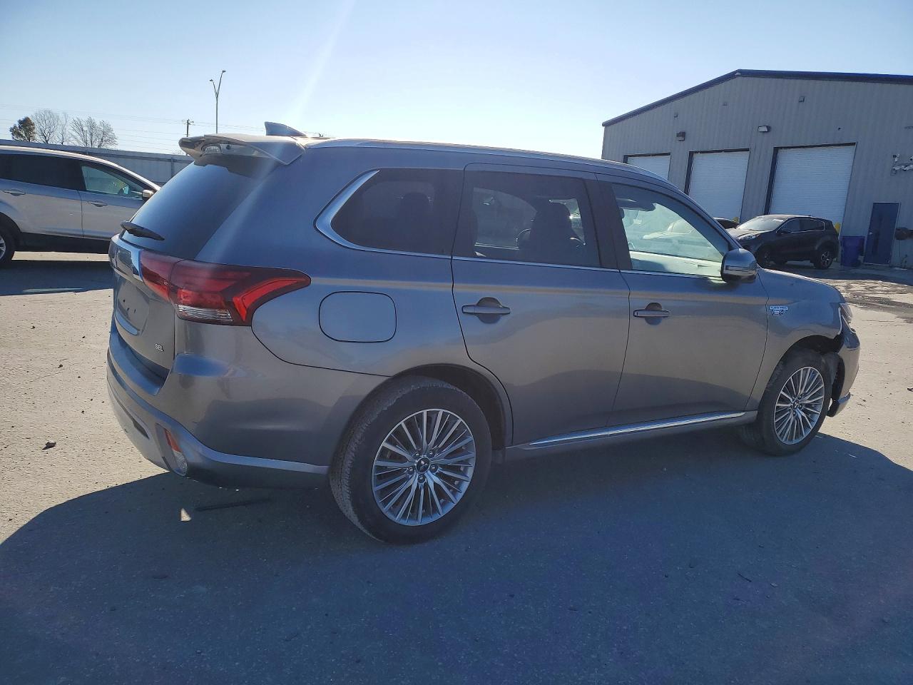 2022 MITSUBISHI OUTLANDER