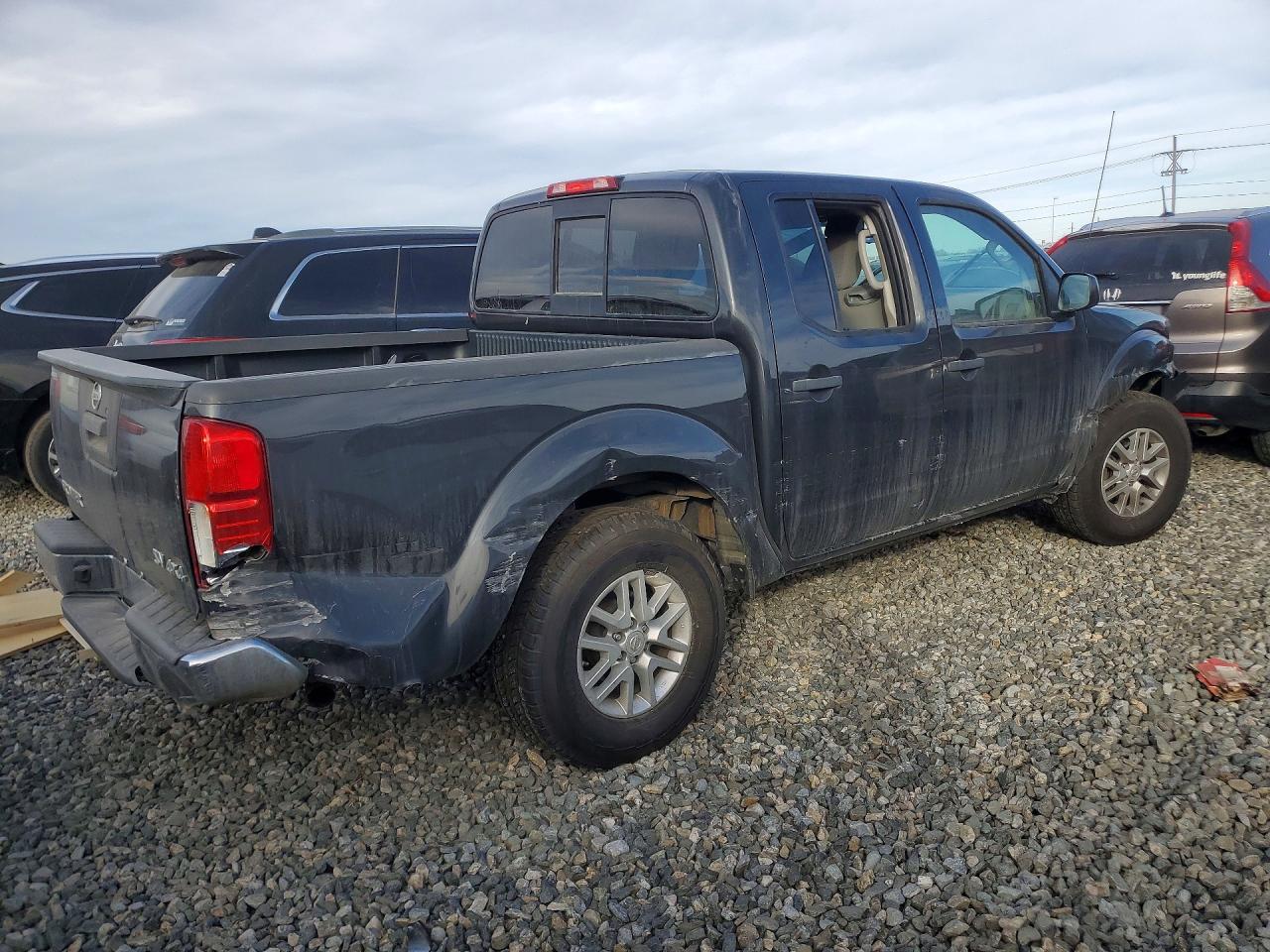2025 NISSAN FRONTIER