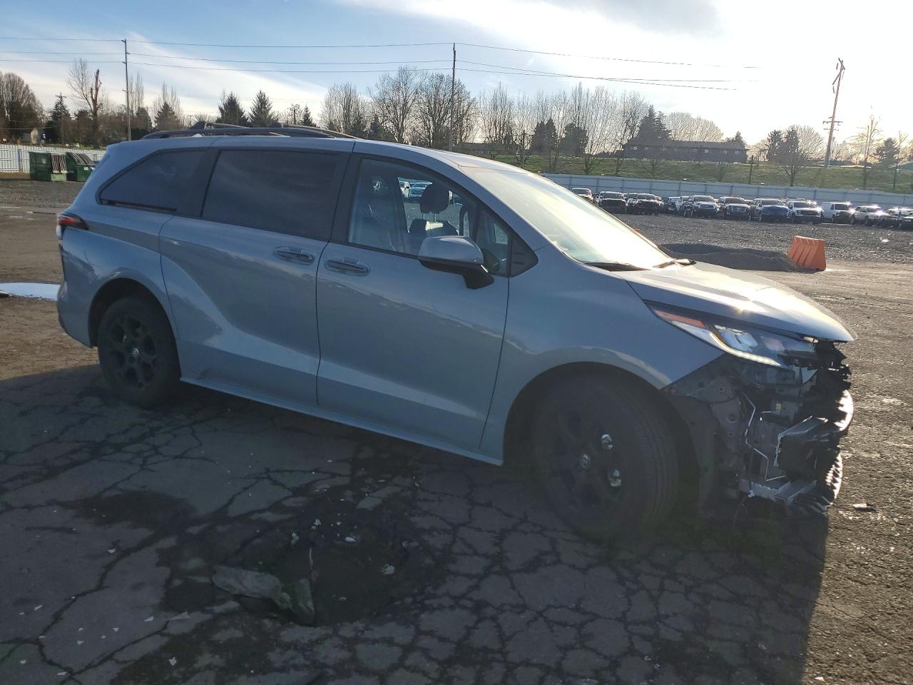 2025 TOYOTA SIENNA