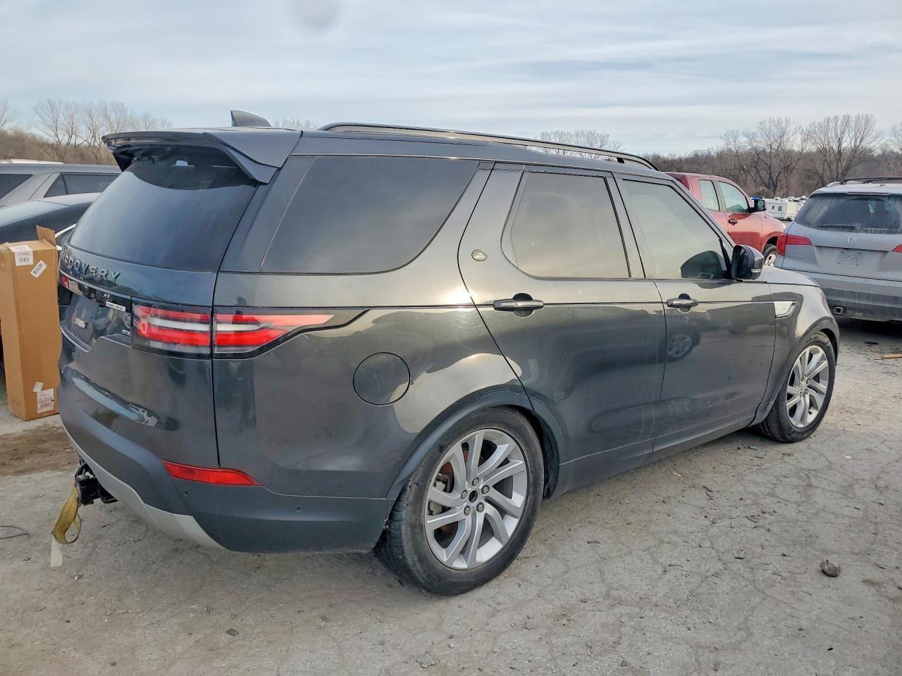 2018 LAND ROVER DISCOVERY