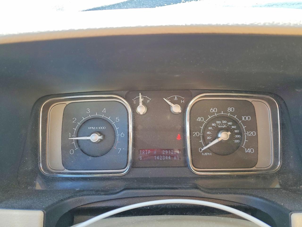 2007 LINCOLN TOWNHOUSE MKX