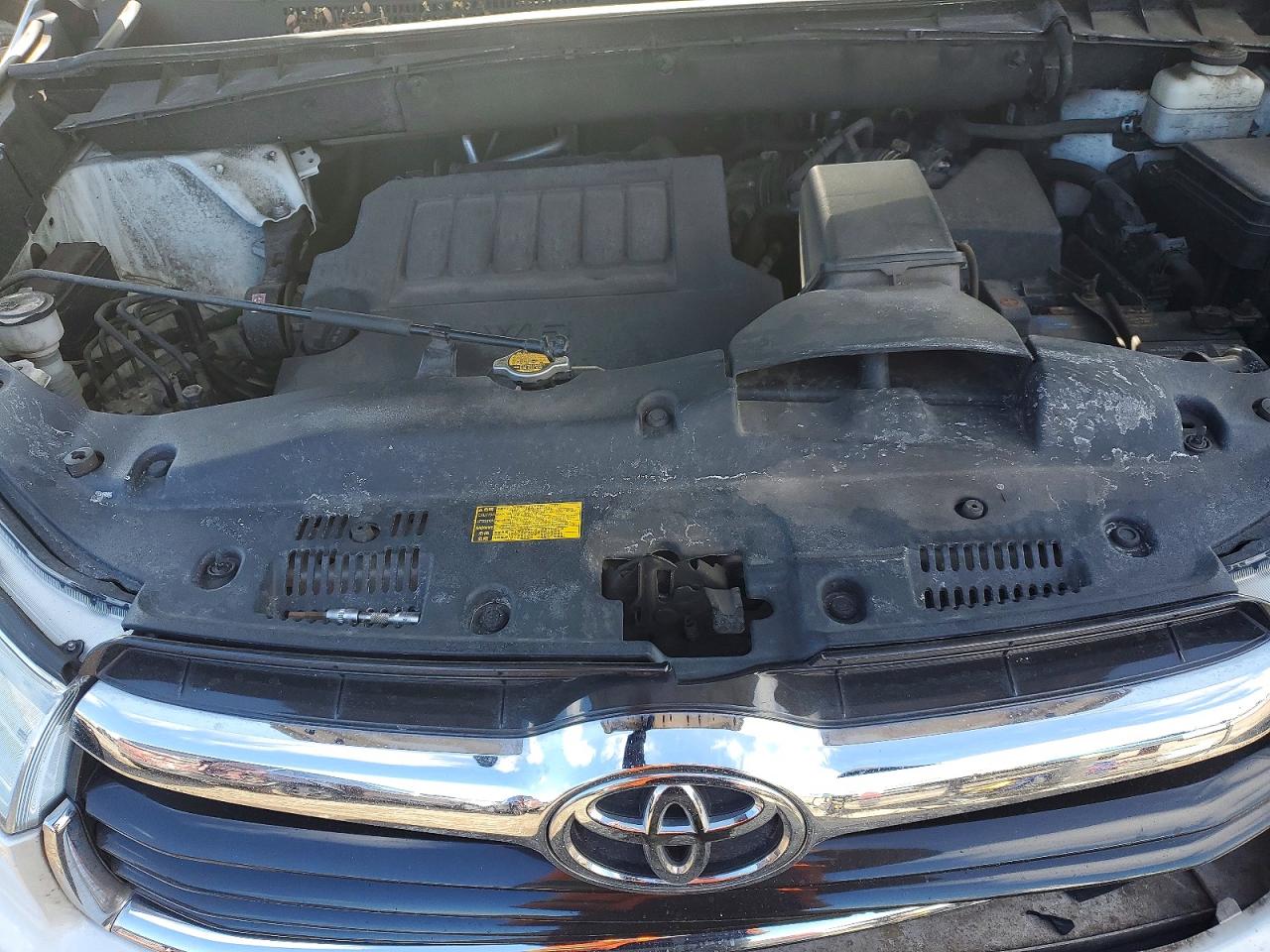 2014 TOYOTA HIGHLANDER