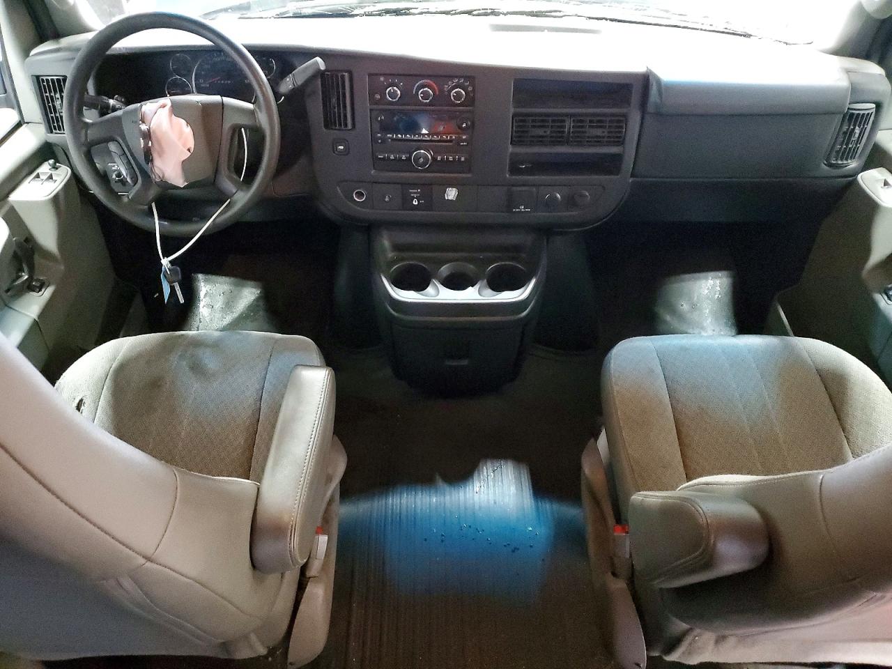 2017 CHEVROLET EXPRESS