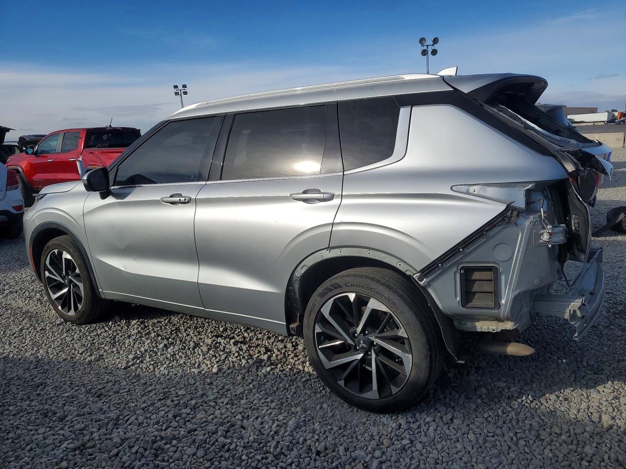 2022 MITSUBISHI OUTLANDER