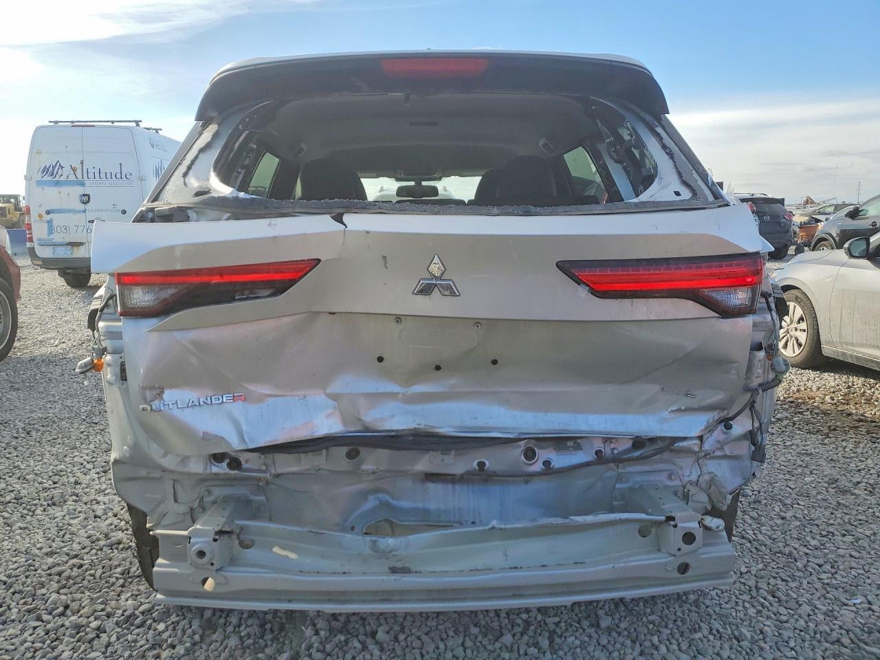 2022 MITSUBISHI OUTLANDER