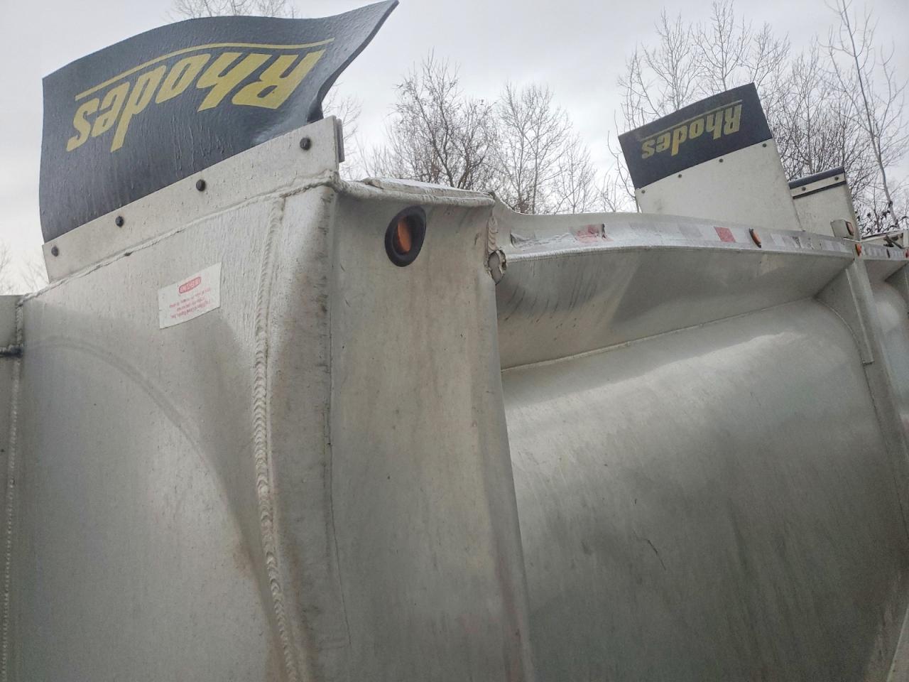 2011 MAC DUMP BODY