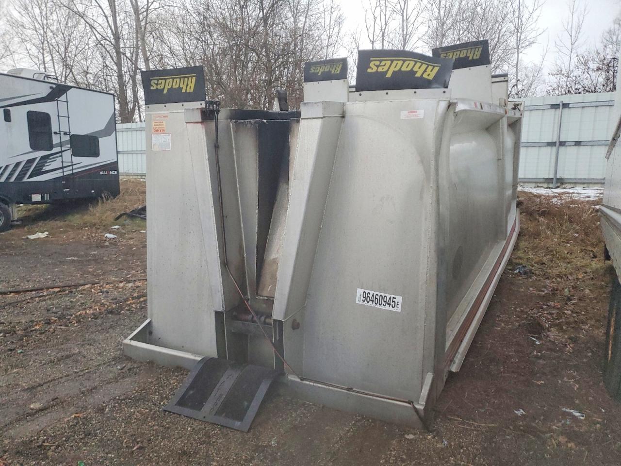 2011 MAC DUMP BODY