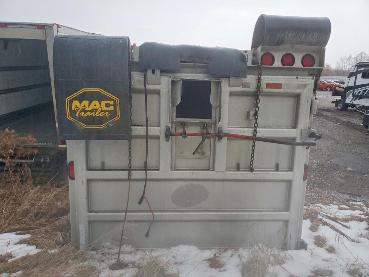 2011 MAC DUMP BODY