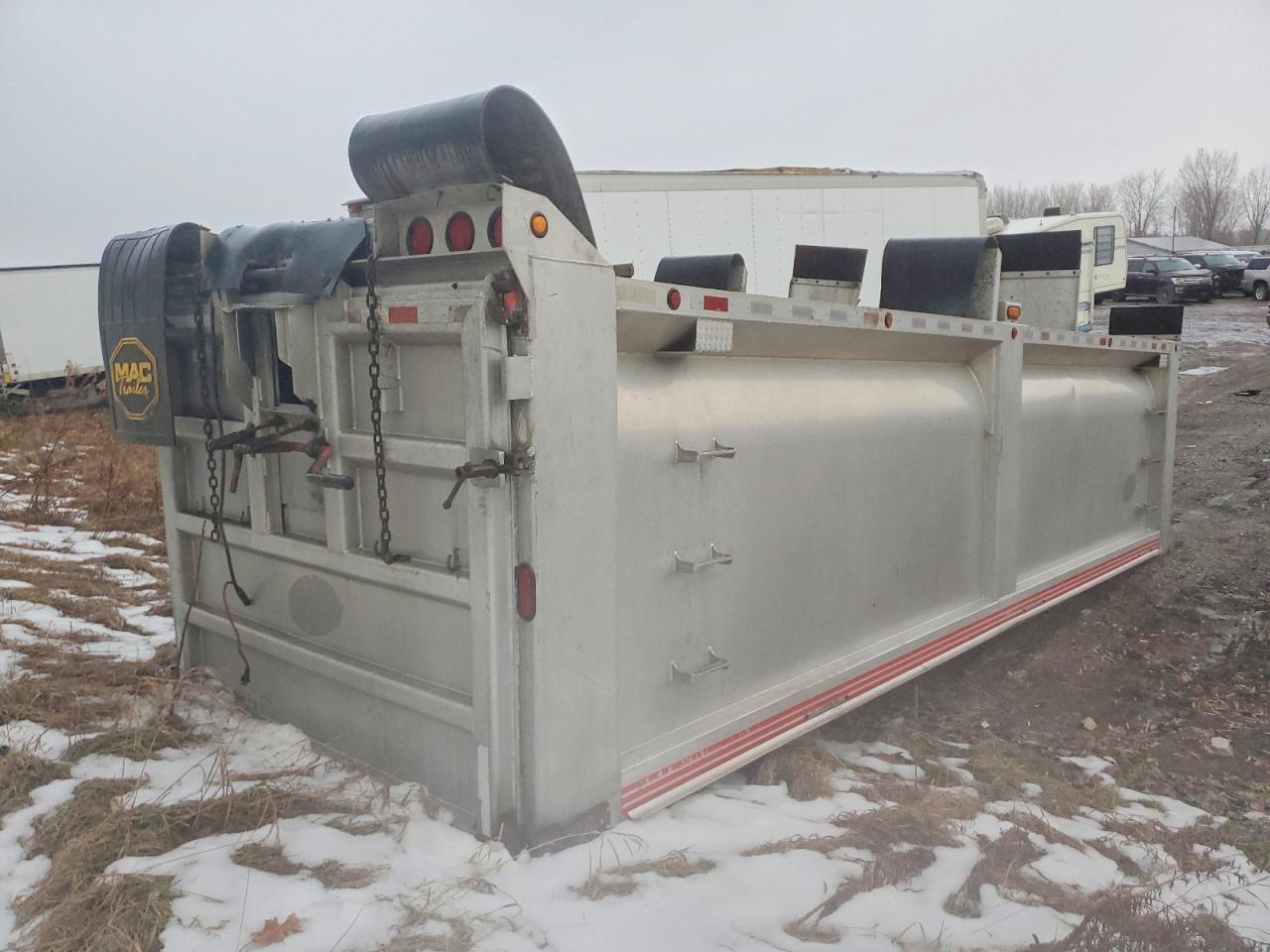 2011 MAC DUMP BODY