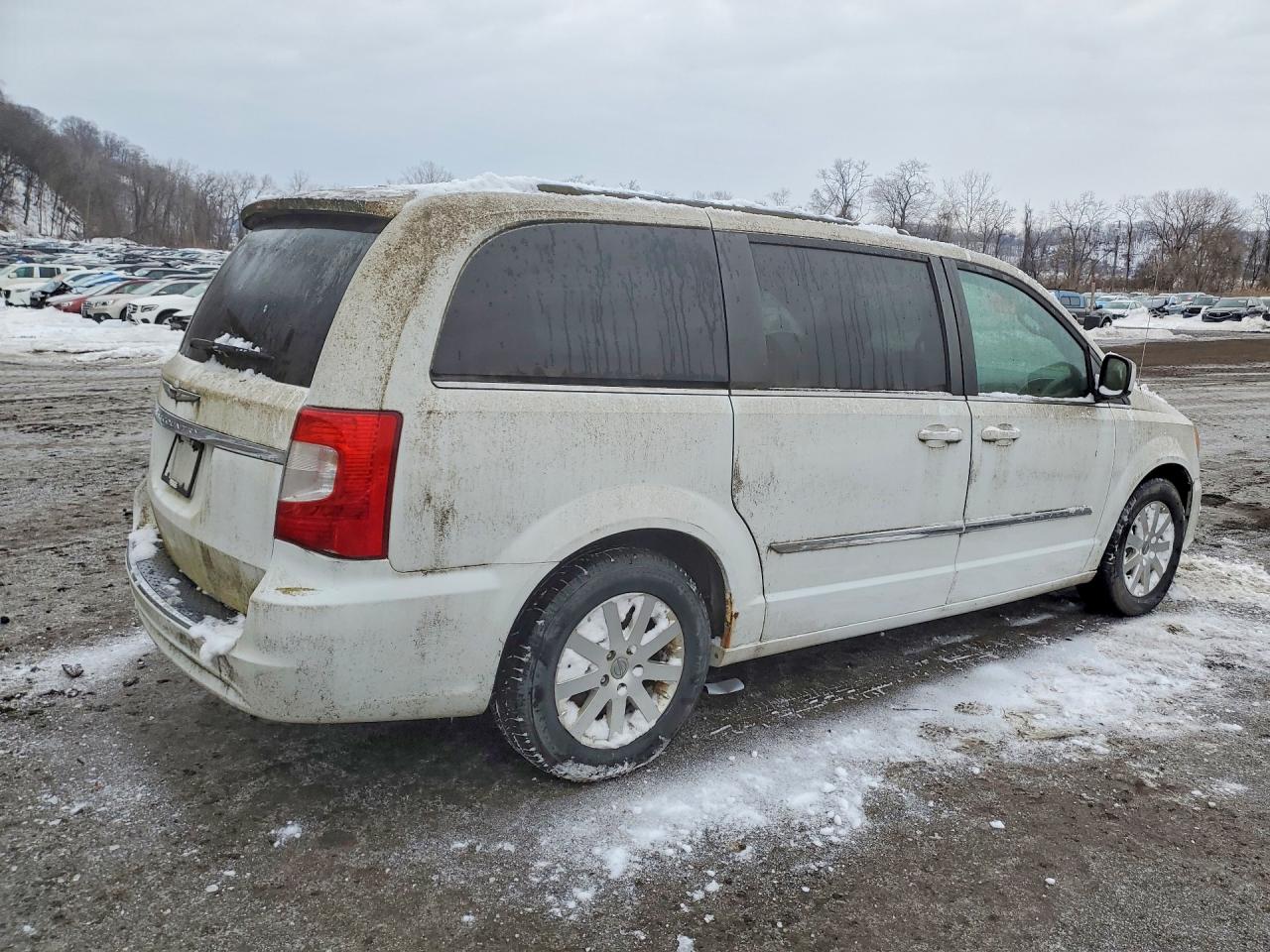 2015 CHRYSLER TOWN & C