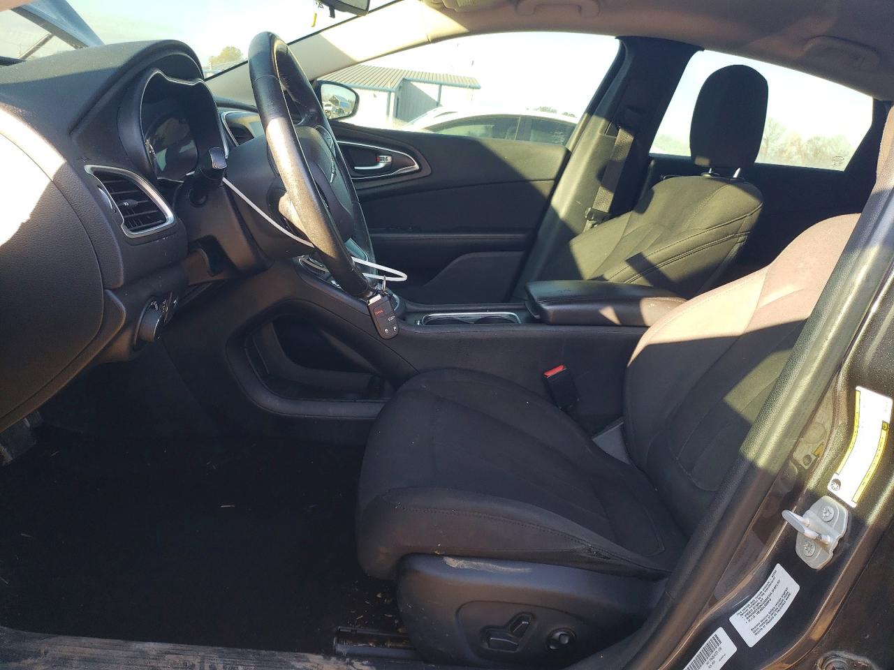 2016 CHRYSLER 200