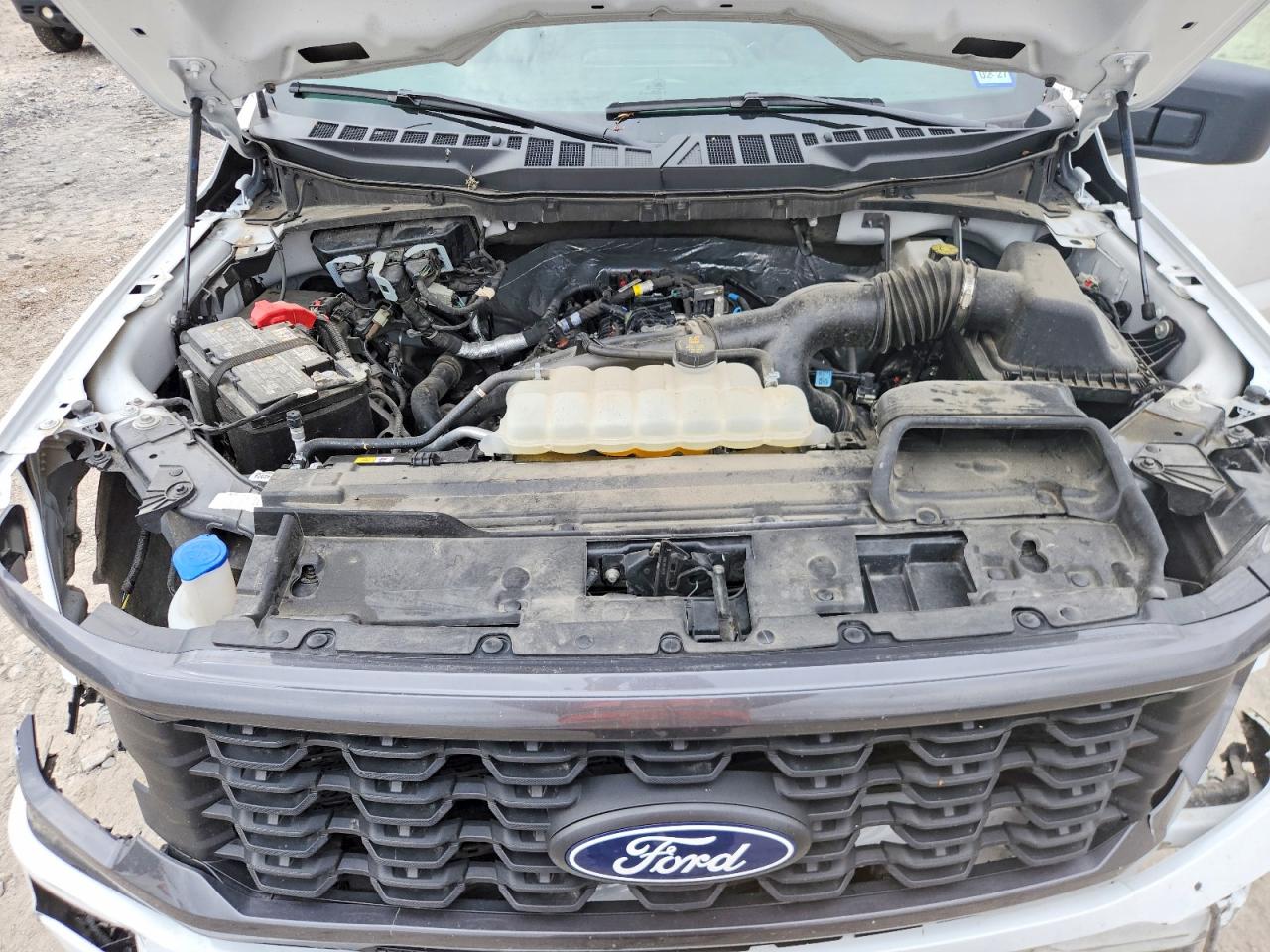 2025 FORD F150 STX