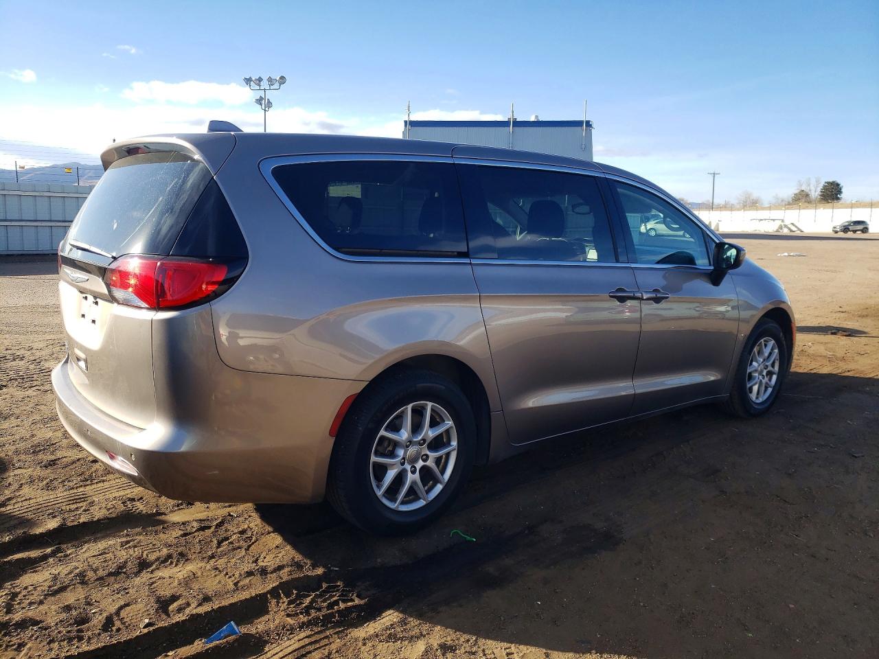 2017 CHRYSLER PACIFICA