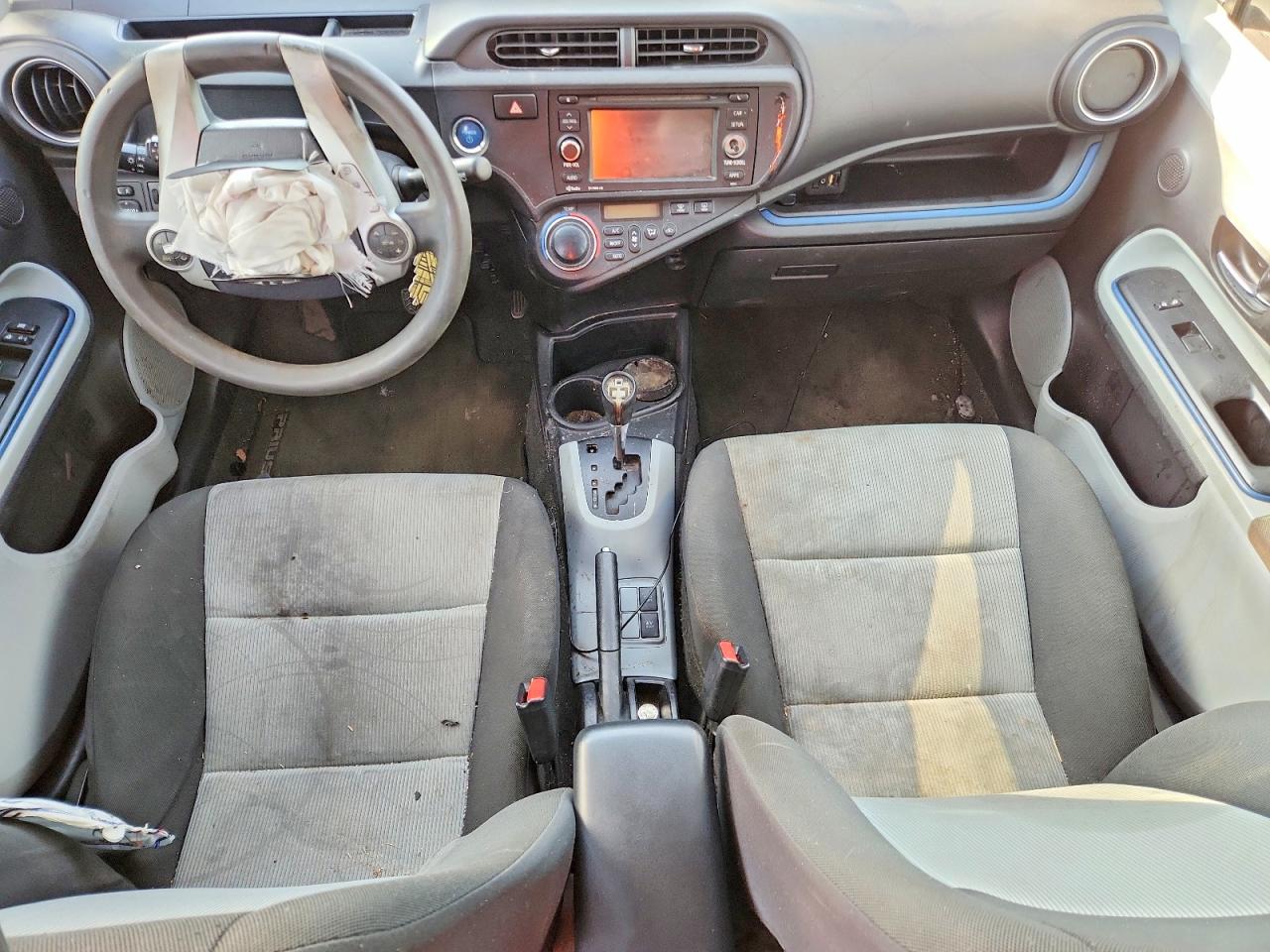2013 TOYOTA PRIUS