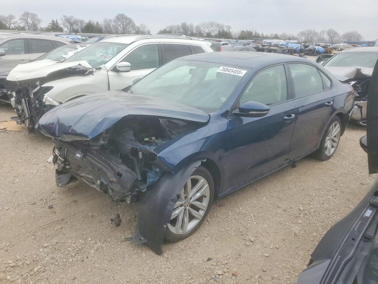 2019 VOLKSWAGEN PASSAT