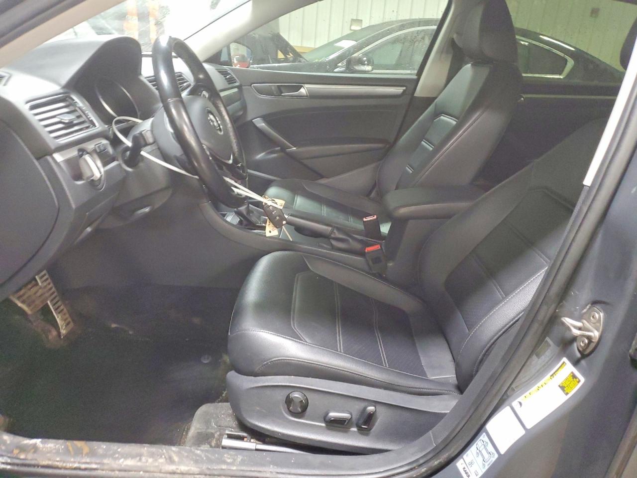2018 VOLKSWAGEN PASSAT