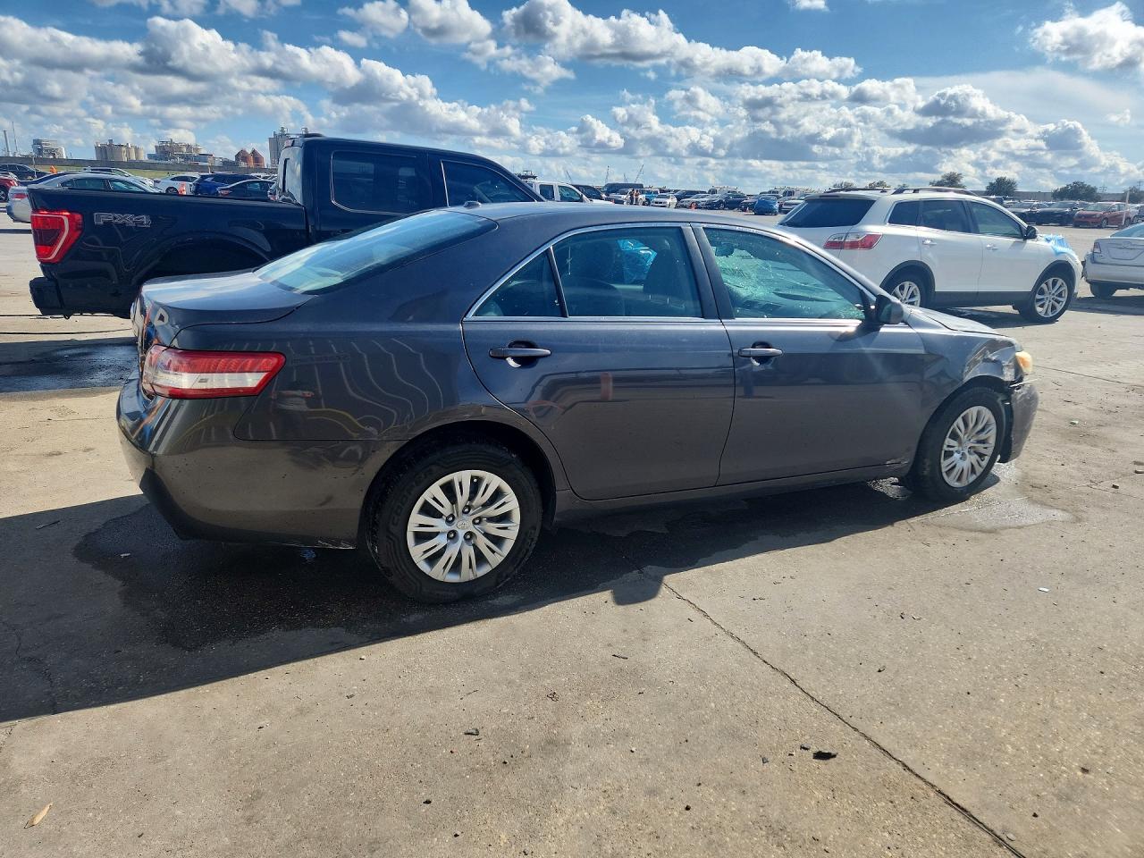 2011 TOYOTA CAMRY