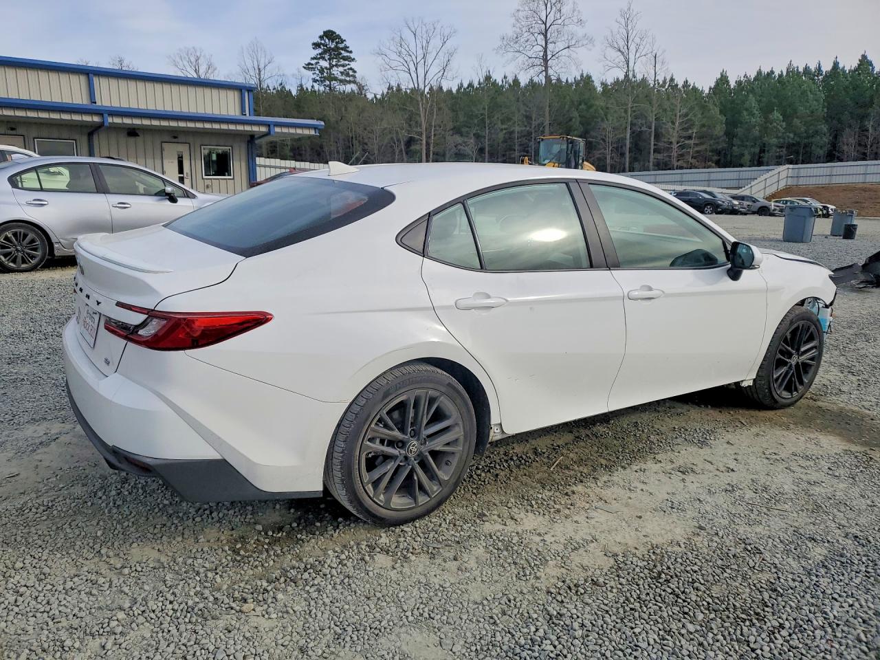 2025 TOYOTA CAMRY