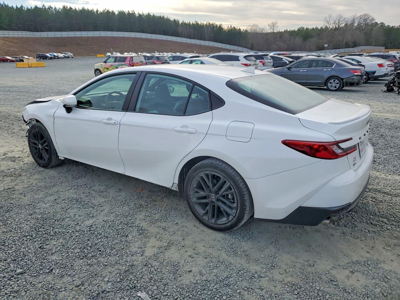 2025 TOYOTA CAMRY