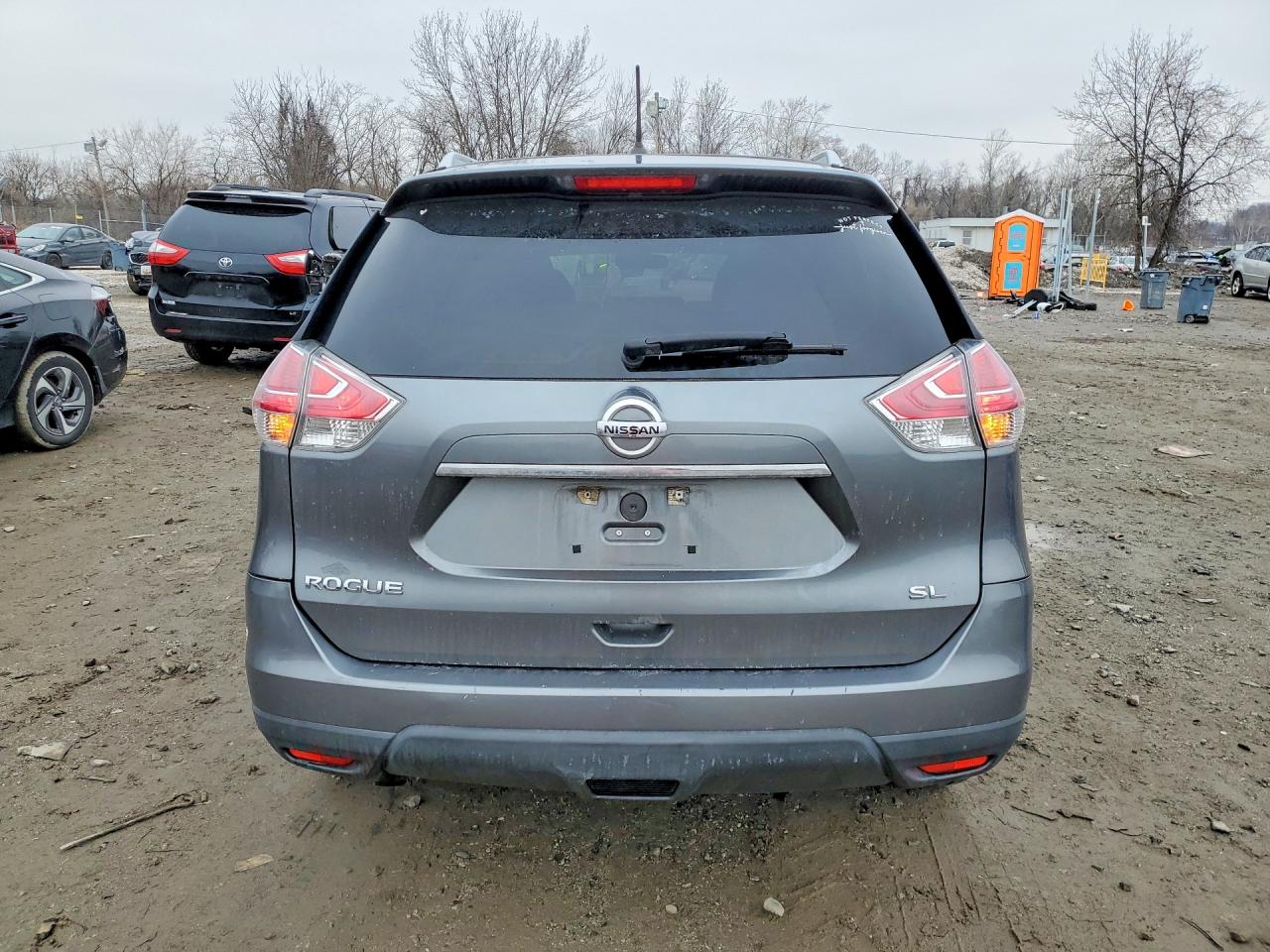 2016 NISSAN ROGUE
