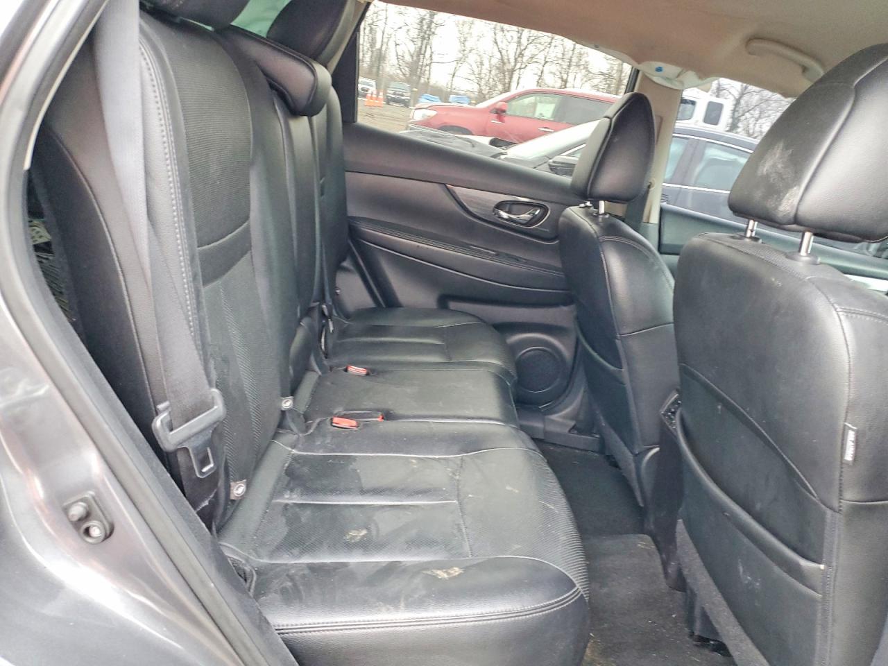 2016 NISSAN ROGUE