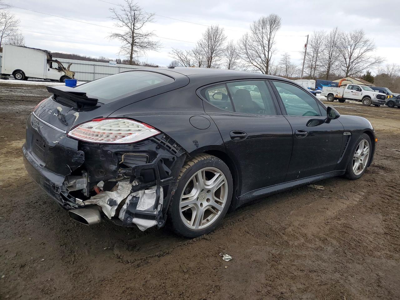 2013 PORSCHE PANAMERA