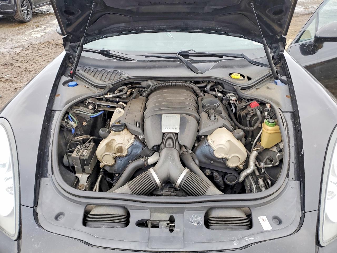 2013 PORSCHE PANAMERA