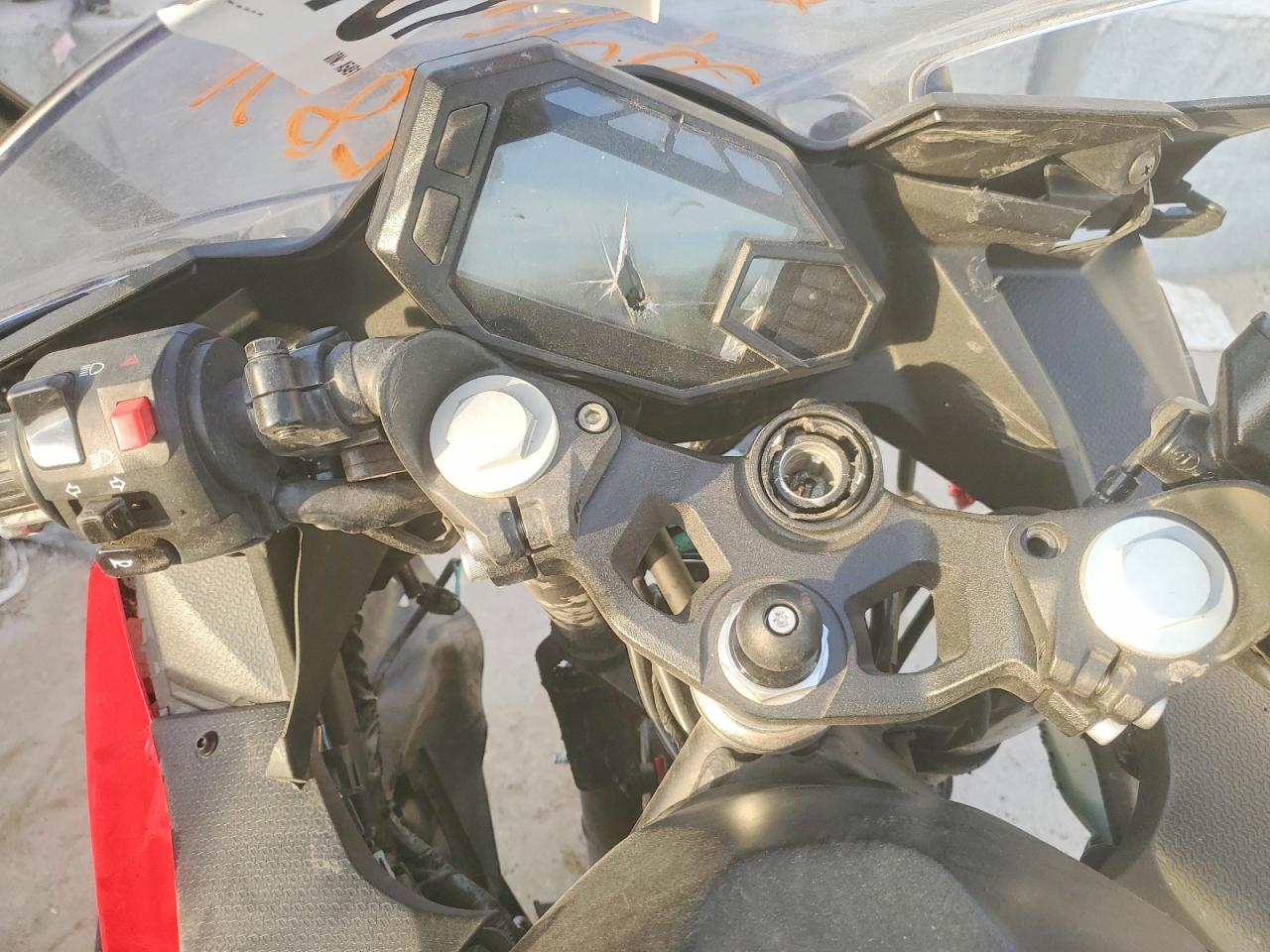 2025 KAWASAKI NINJA 500