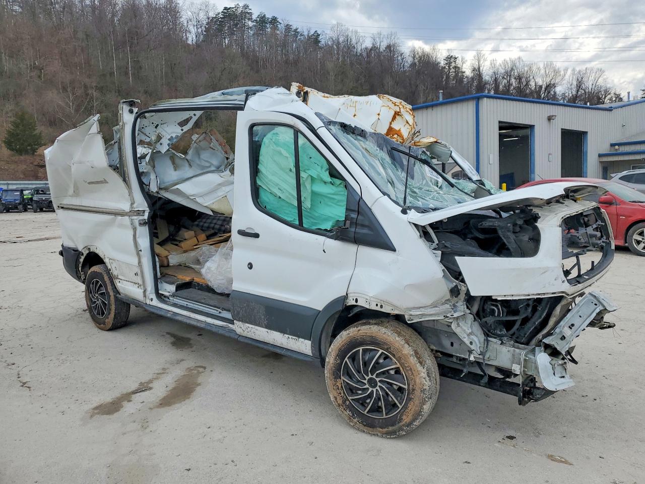 2017 FORD TRANS 250