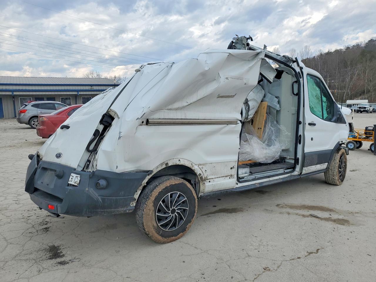 2017 FORD TRANS 250
