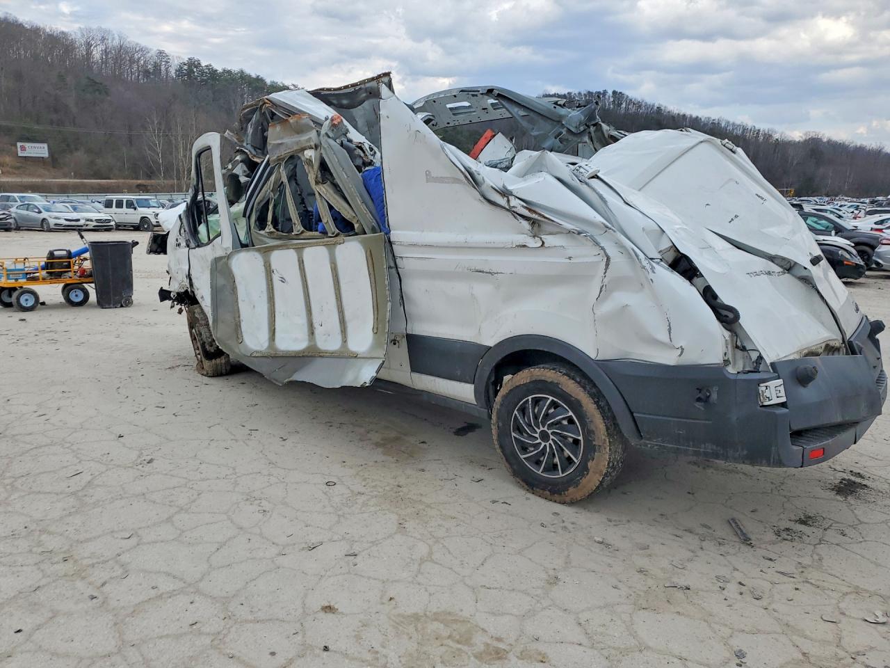 2017 FORD TRANS 250