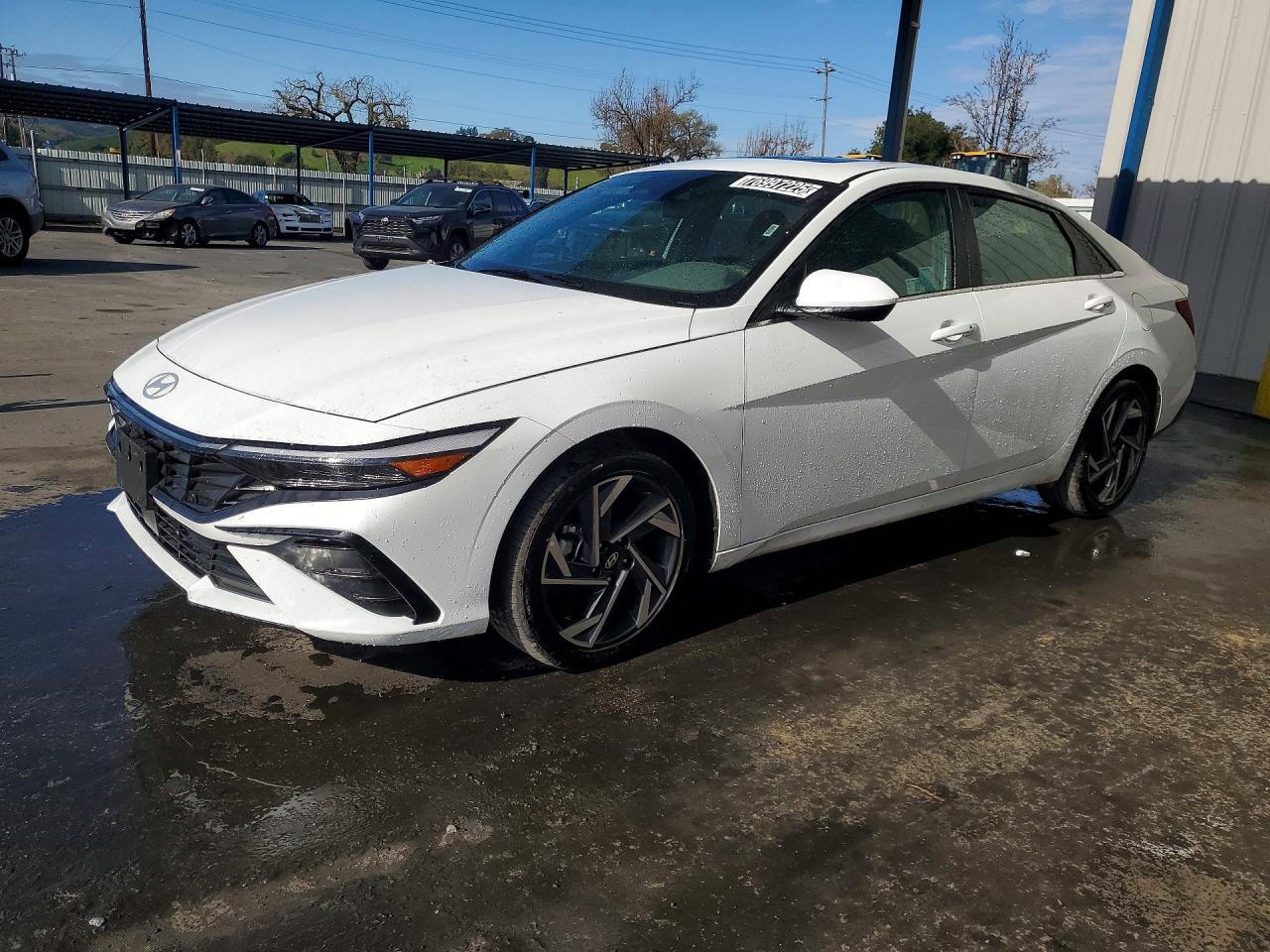 2025 HYUNDAI ELANTRA