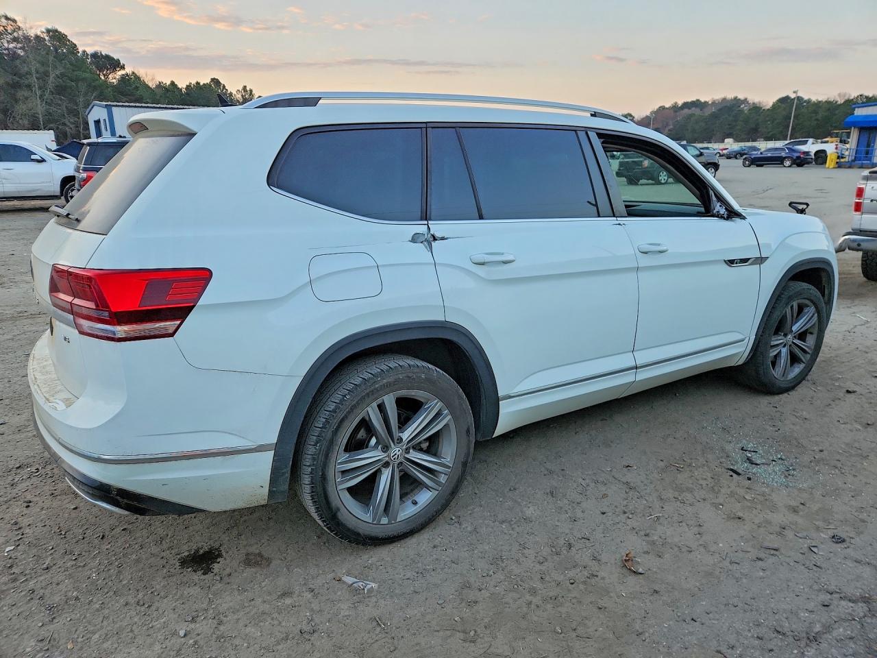 2018 VOLKSWAGEN ATLAS