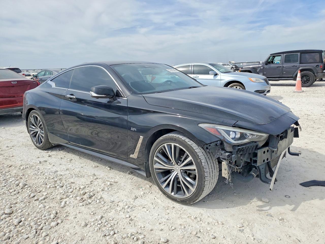 2017 INFINITI Q60