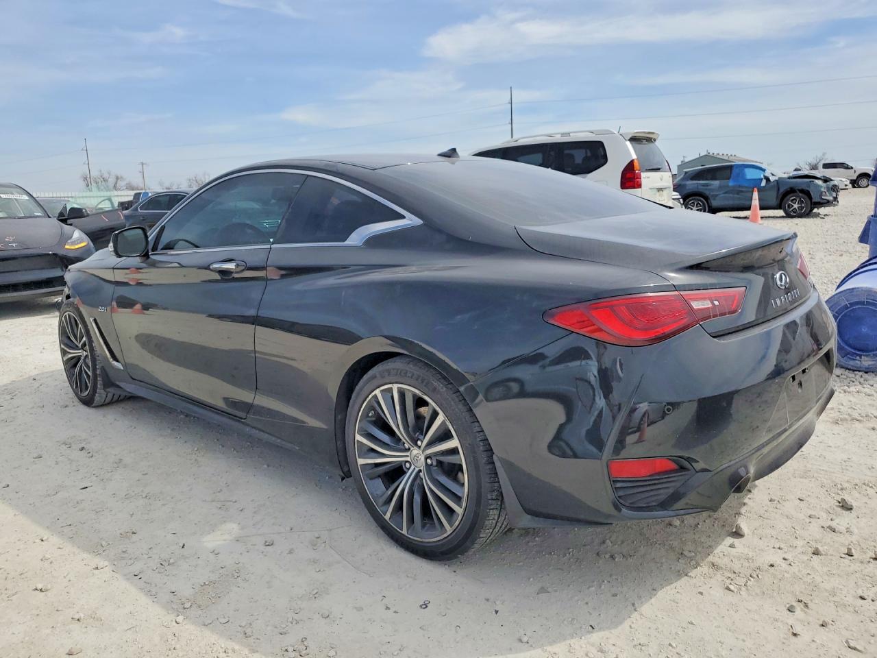 2017 INFINITI Q60