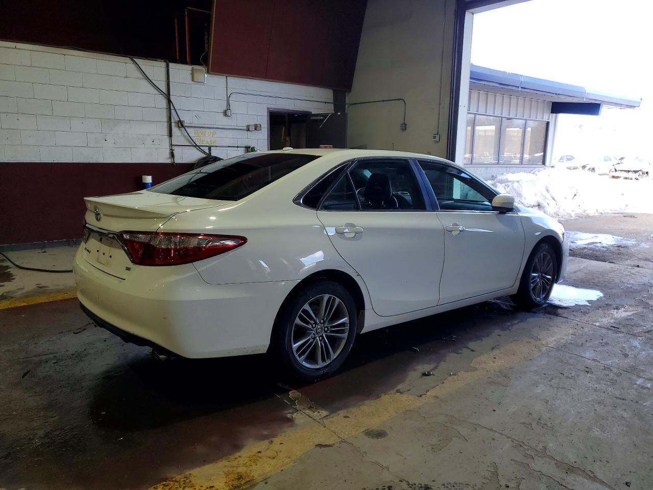 2017 TOYOTA CAMRY
