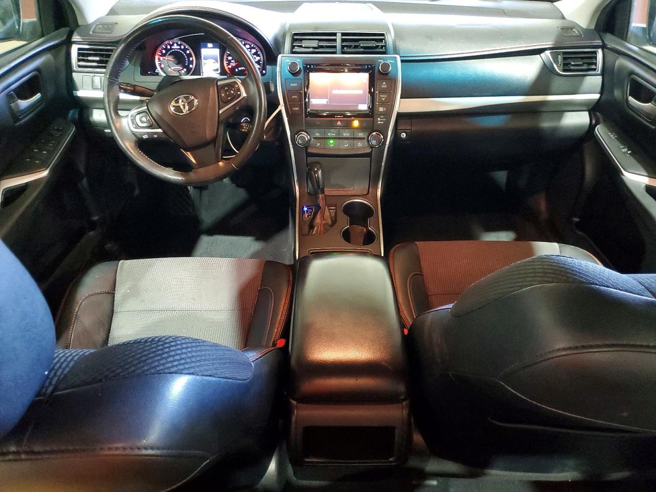 2017 TOYOTA CAMRY