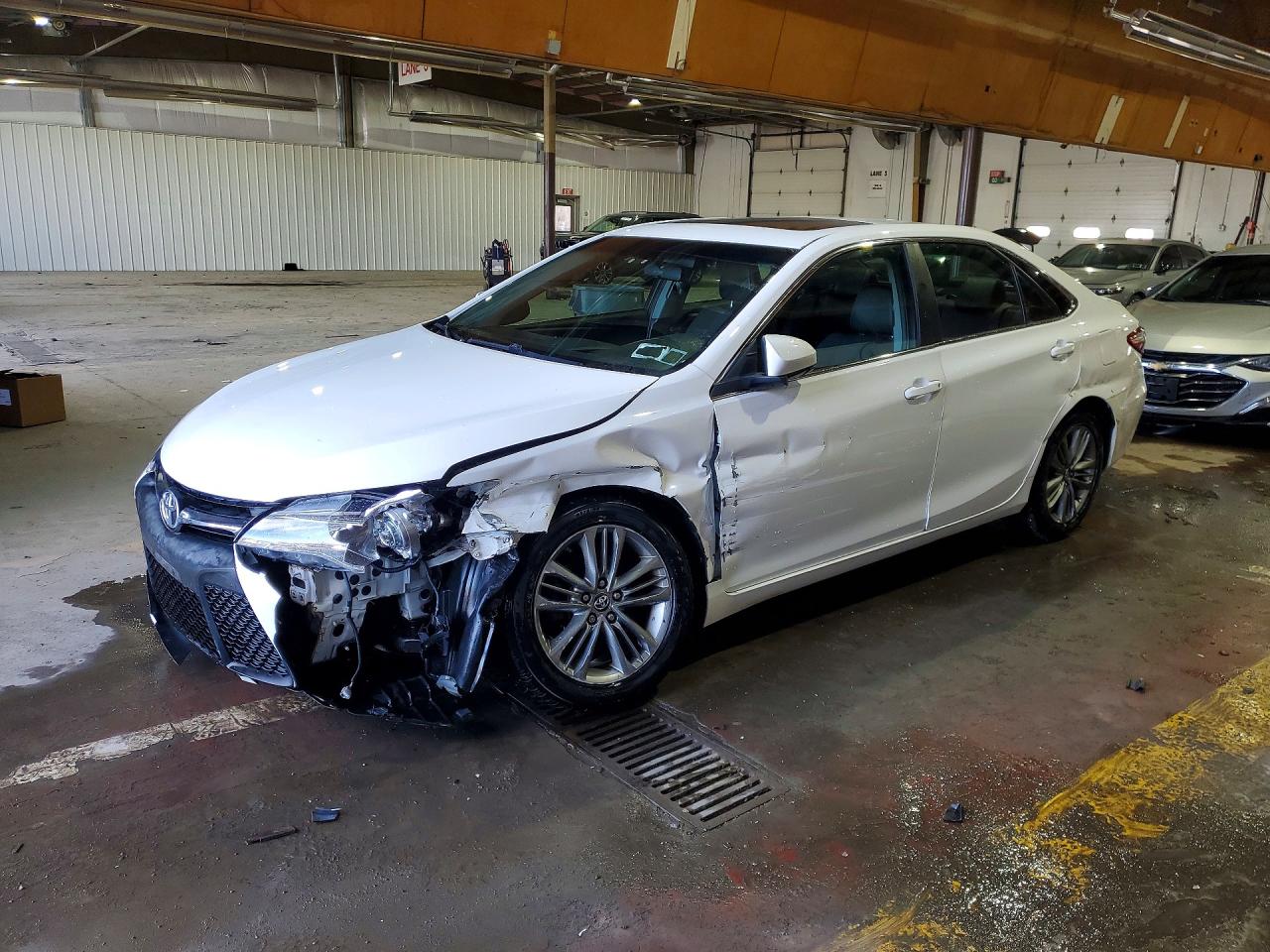 2017 TOYOTA CAMRY