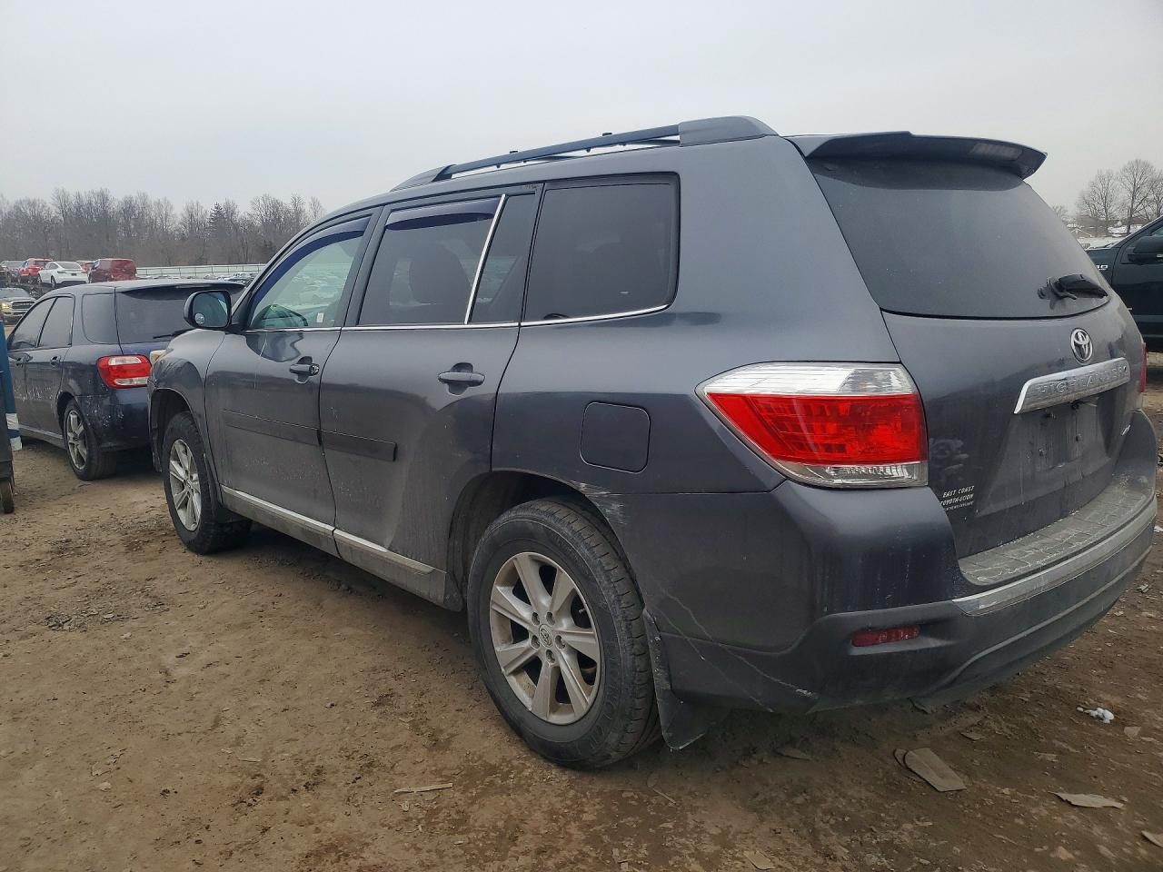 2011 TOYOTA HIGHLANDER