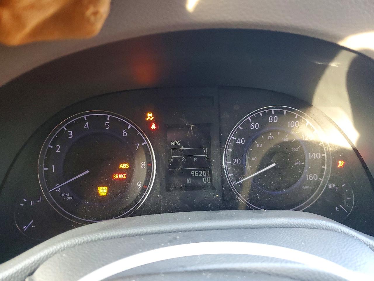 2013 INFINITI G37