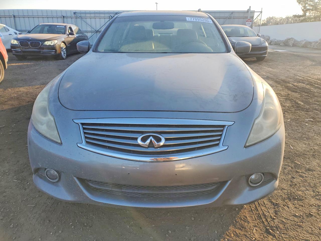 2013 INFINITI G37