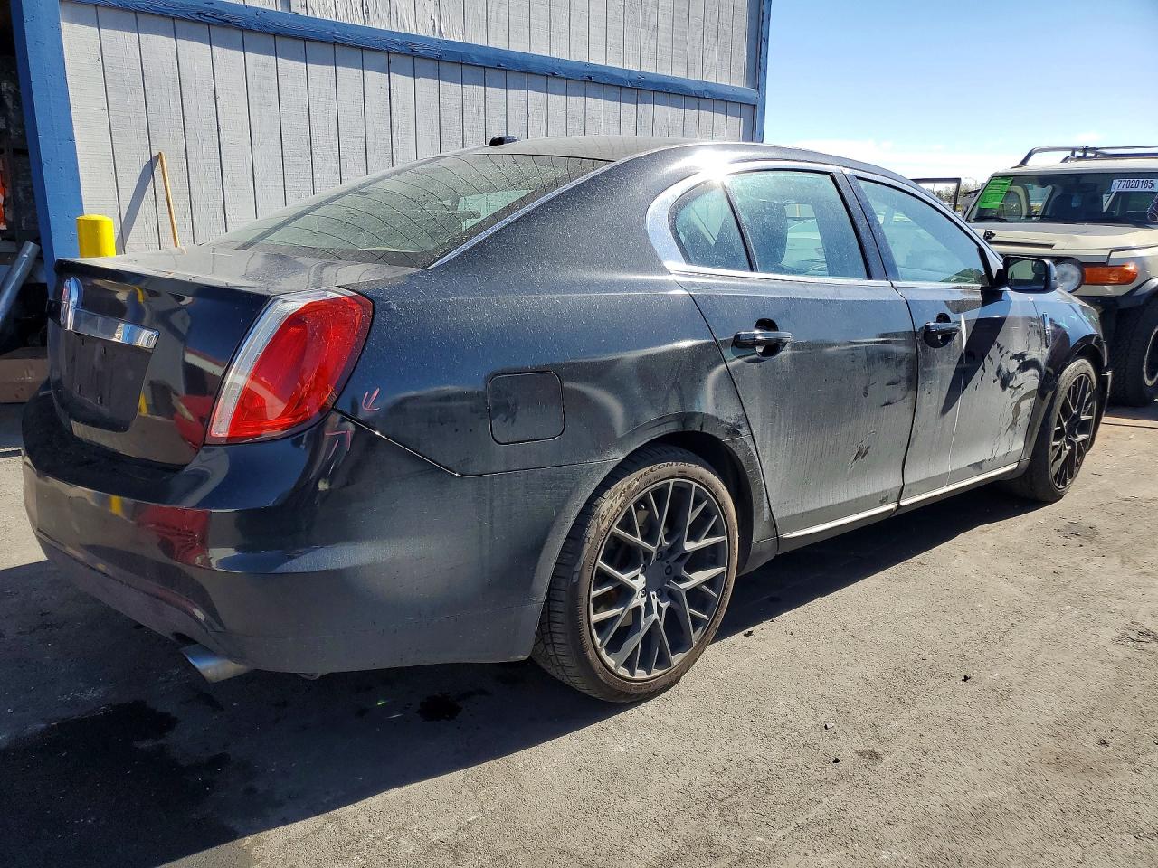 2011 LINCOLN MKS