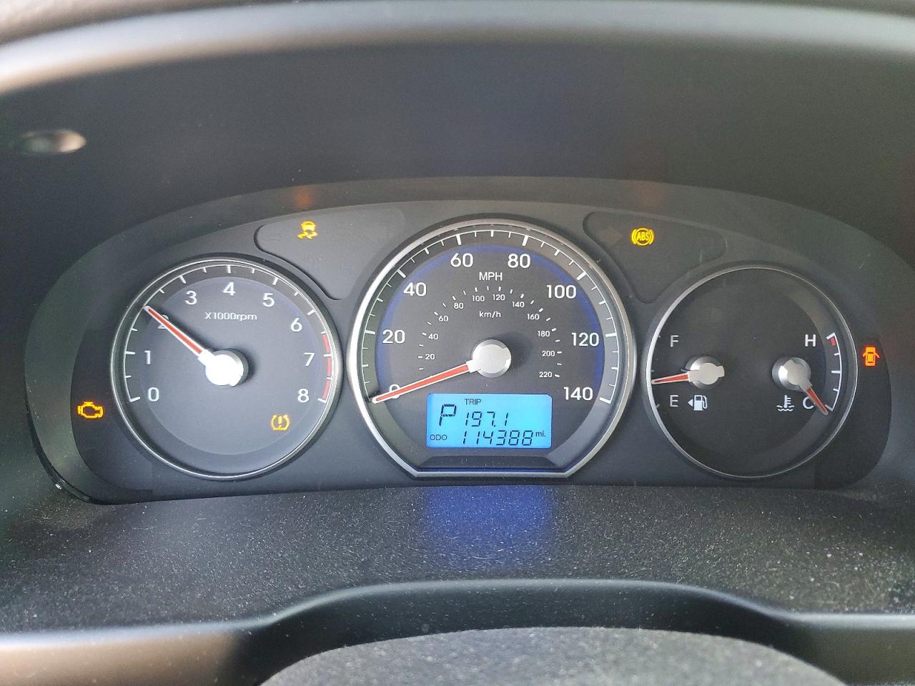 2011 HYUNDAI SANTA FE