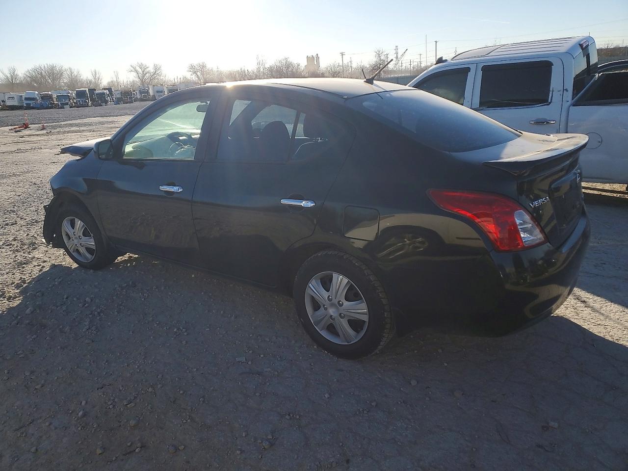 2013 NISSAN VERSA