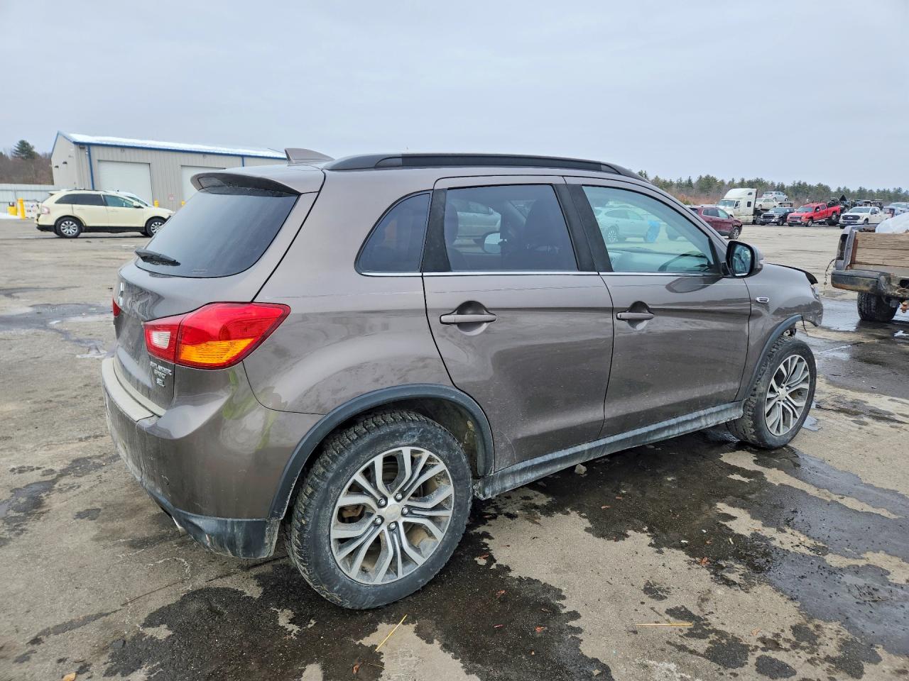 2017 MITSUBISHI OUTLANDER