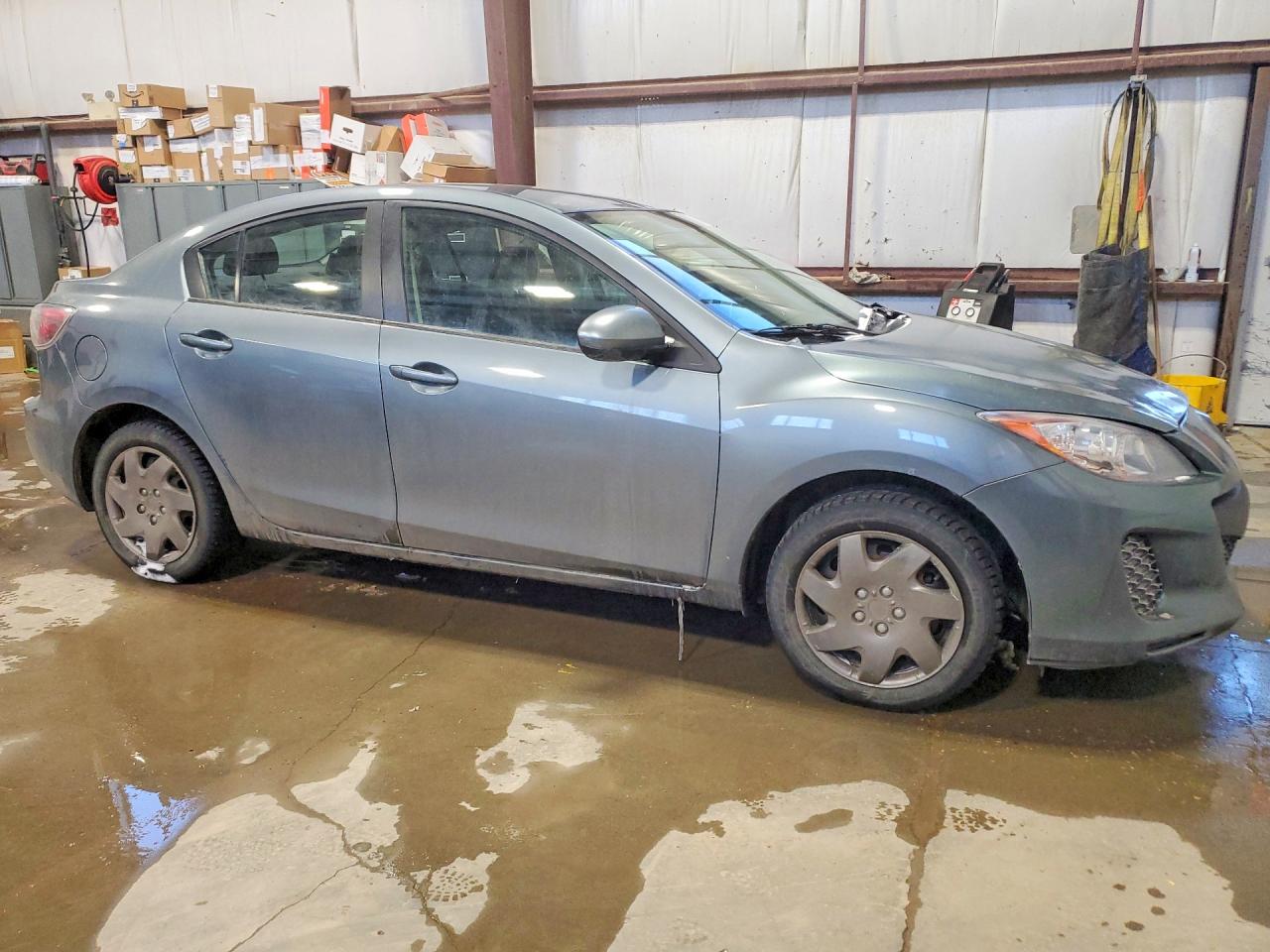 2013 MAZDA 3