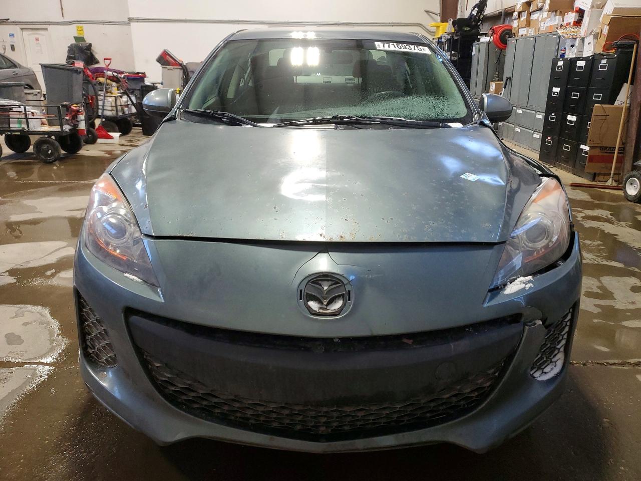 2013 MAZDA 3