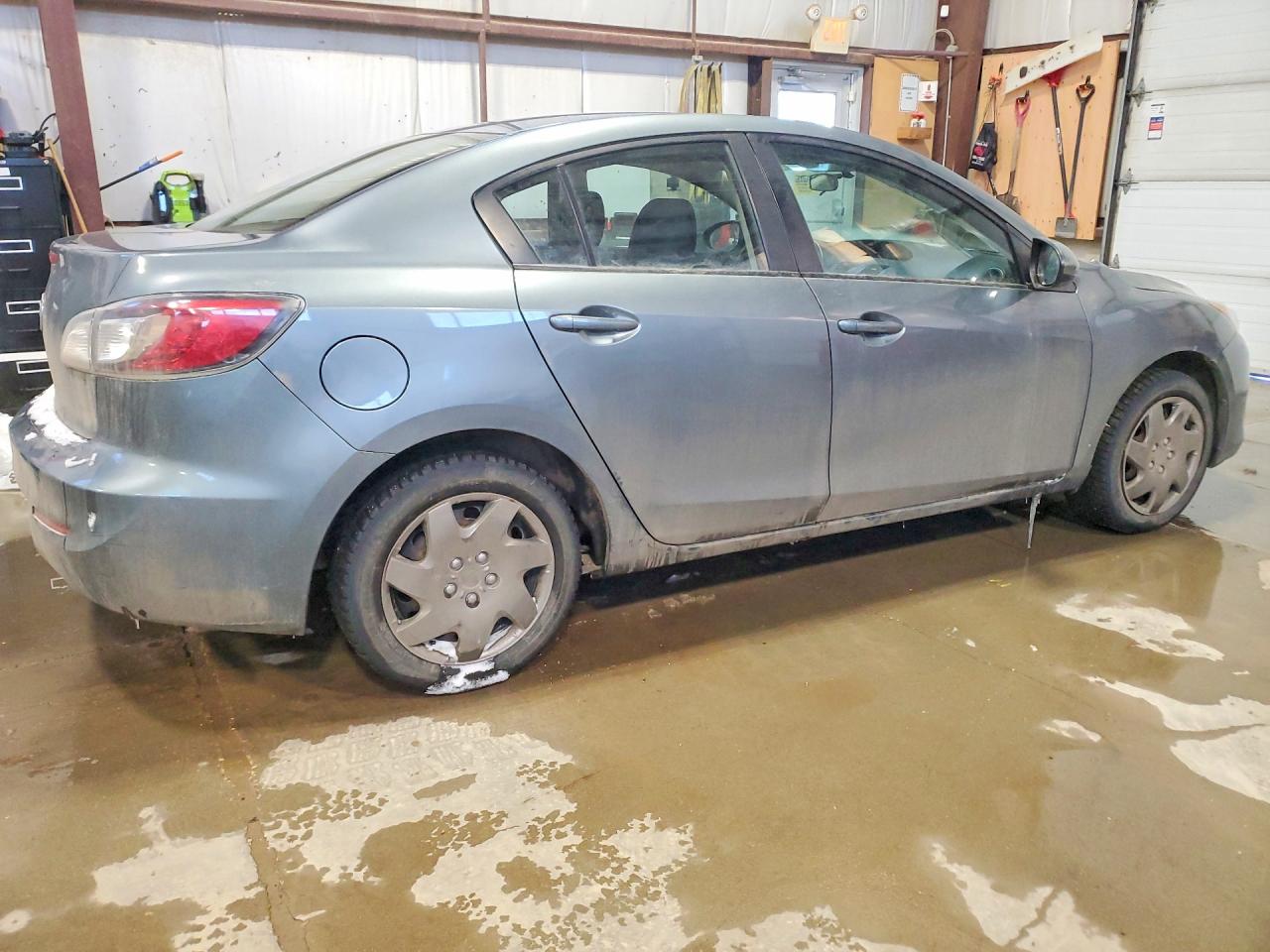 2013 MAZDA 3