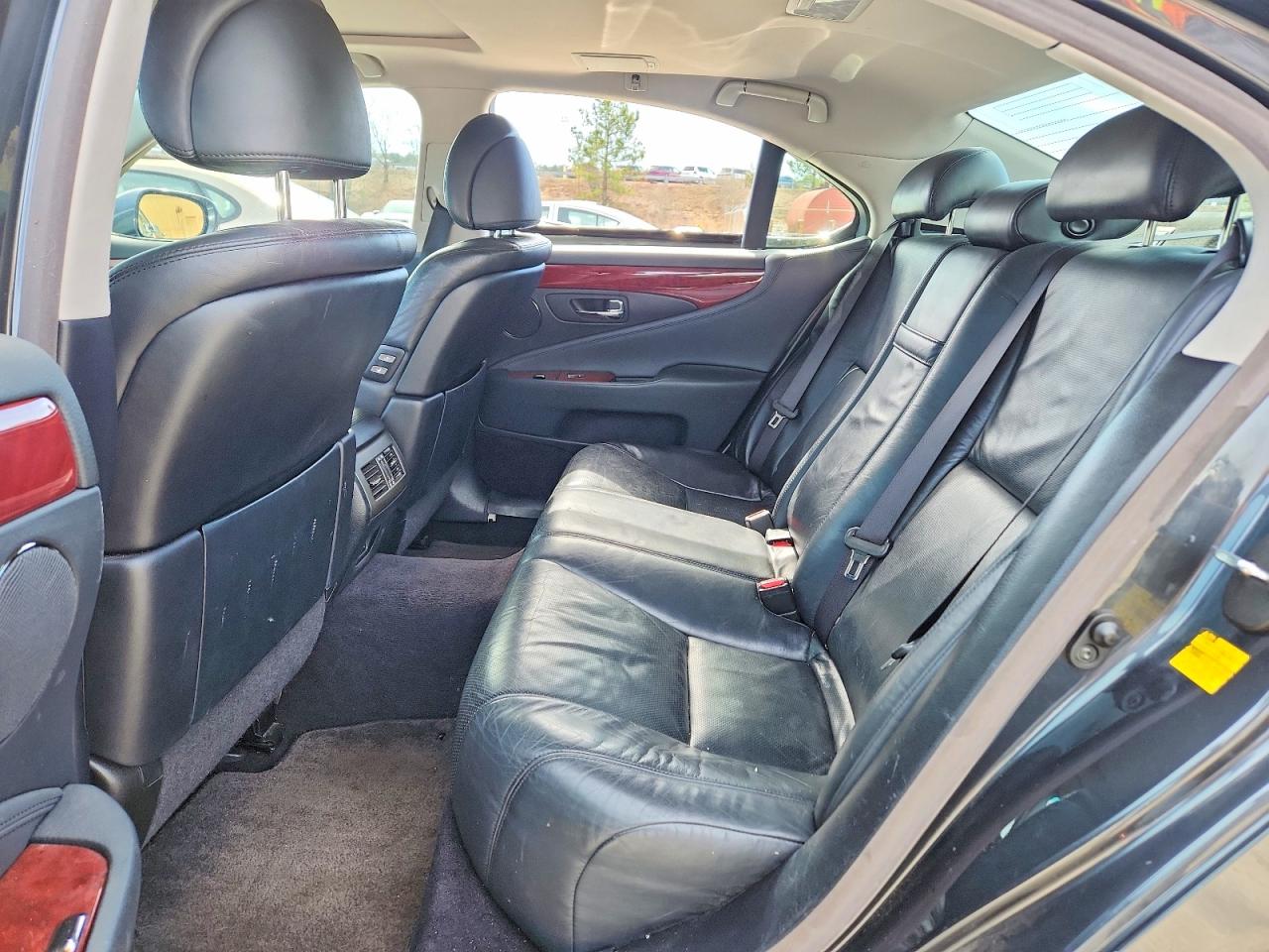 2010 LEXUS LS460