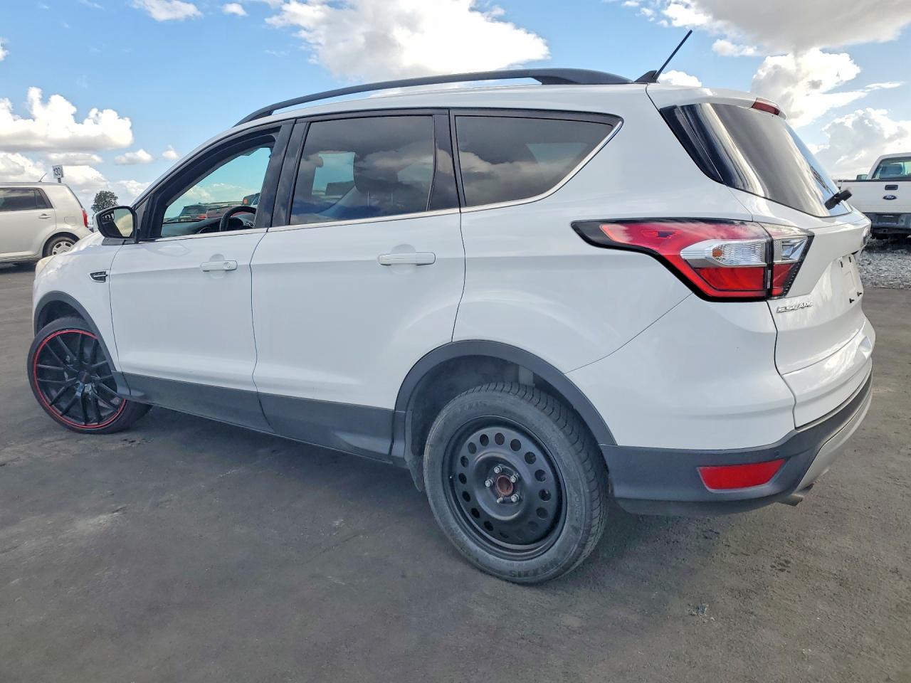 2018 FORD ESCAPE